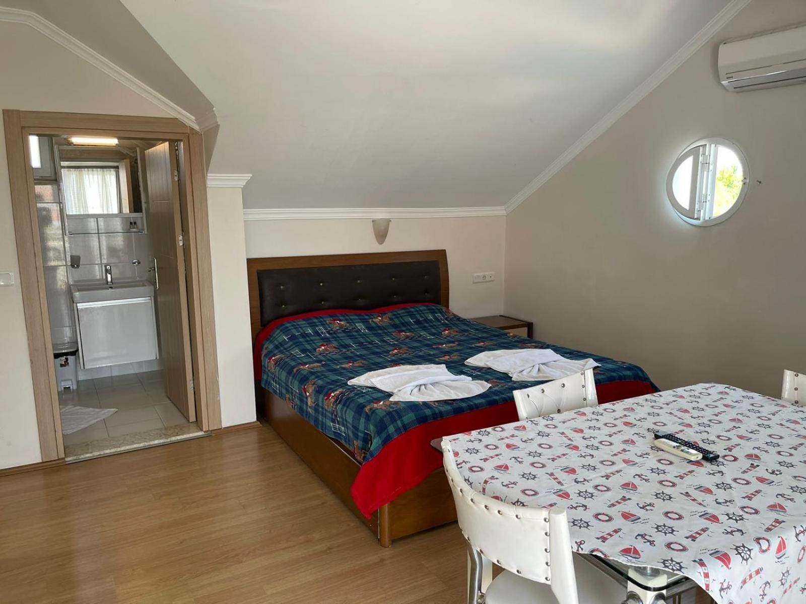 Tugay Otel 2*